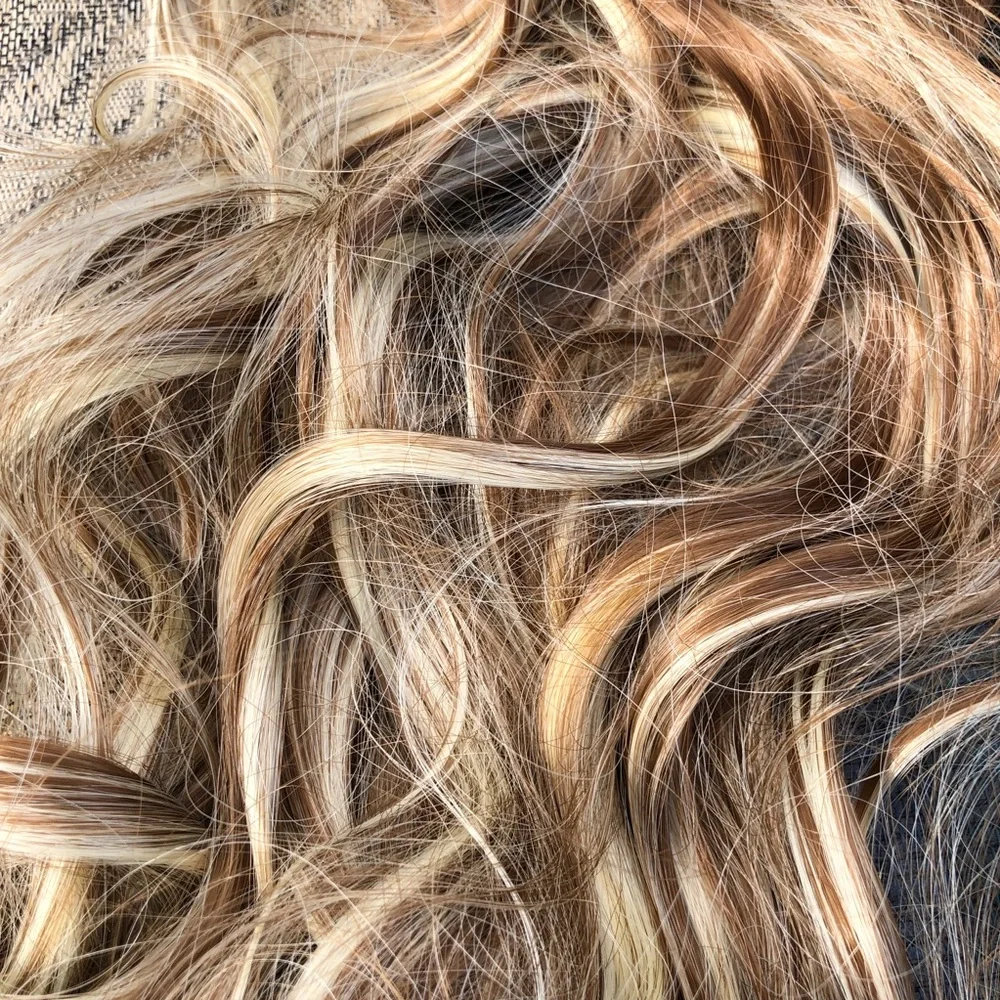 6 pc Human Hair Blonde Balayage Long Wavy Hair Extensions Clip Ins 22”